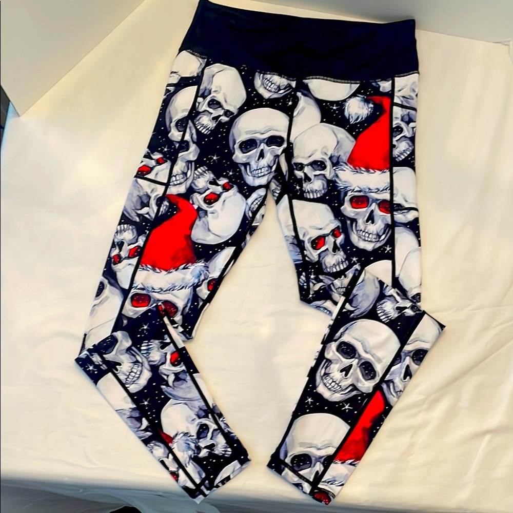 CVG Santa Skulls.